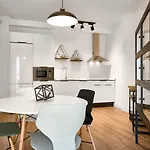 Apartment Sunn Amador De Rios, By Homing U