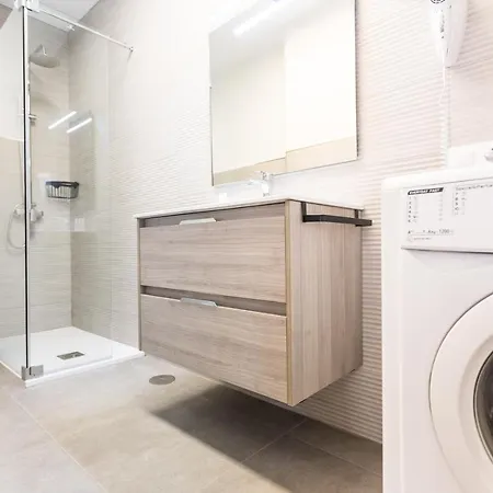 Sunn Amador De Rios, By Homing U Apartment Sevilla