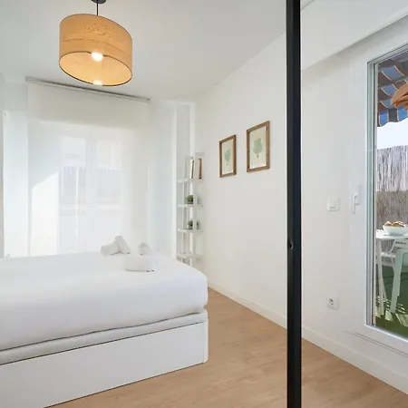 Apartment Sunn Amador De Rios, By Homing U