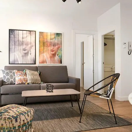 Sunn Amador De Rios, By Homing U Apartment *