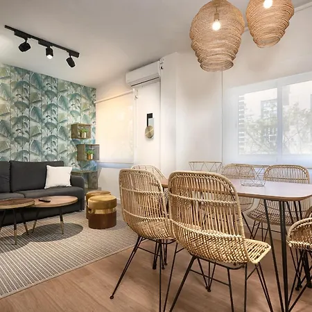 Sunn Amador De Rios, By Homing U